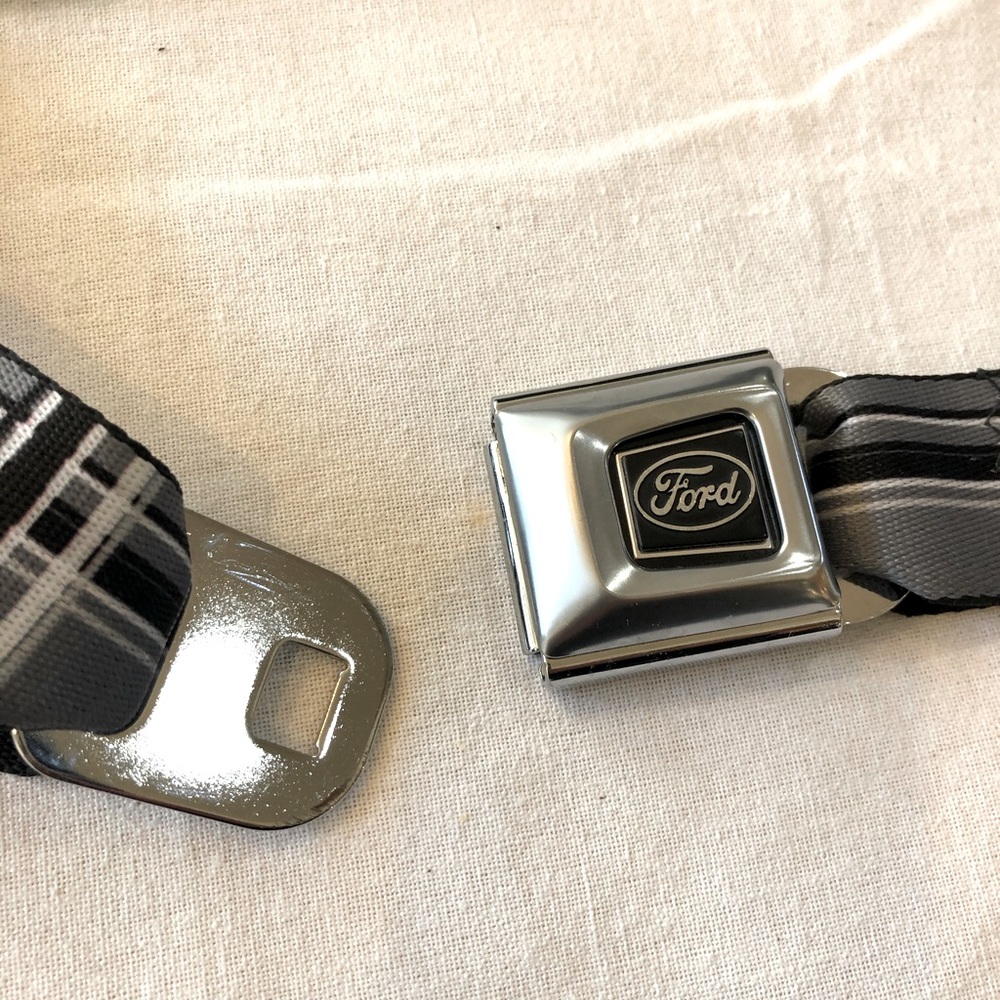 Ford Buckle-Down belt. Grey, black, and white. GUC